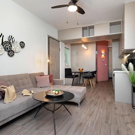 Mystique 2 Bd Aparment By Blupine Appartement Athene Buitenkant foto