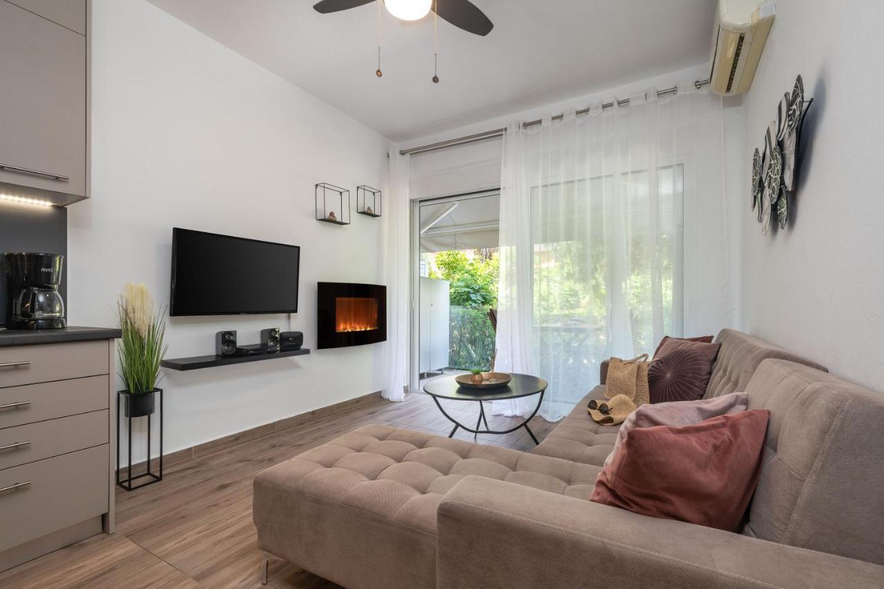 Mystique 2 Bd Aparment By Blupine Appartement Athene Buitenkant foto